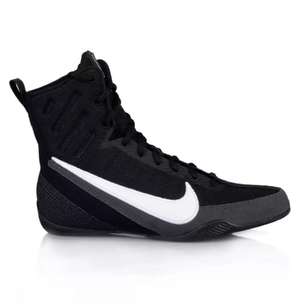 Боксерки Nike Machomai 3 - черно-белые