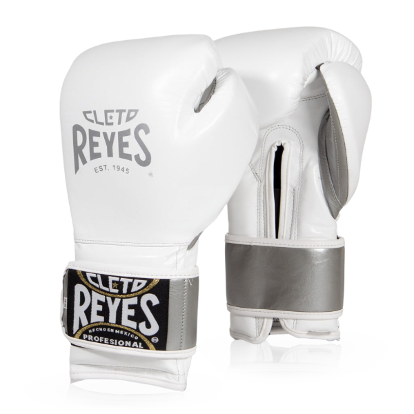 Боксерские перчатки Cleto Reyes на липучке - бело-серебристые